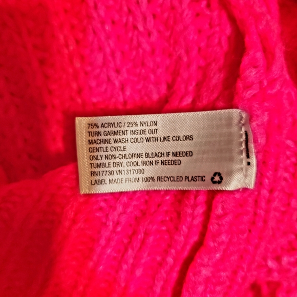 Sweater - Picture 2 of 4